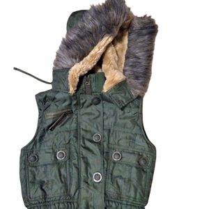 Cozy wet seal vest with fluffy Hoodie